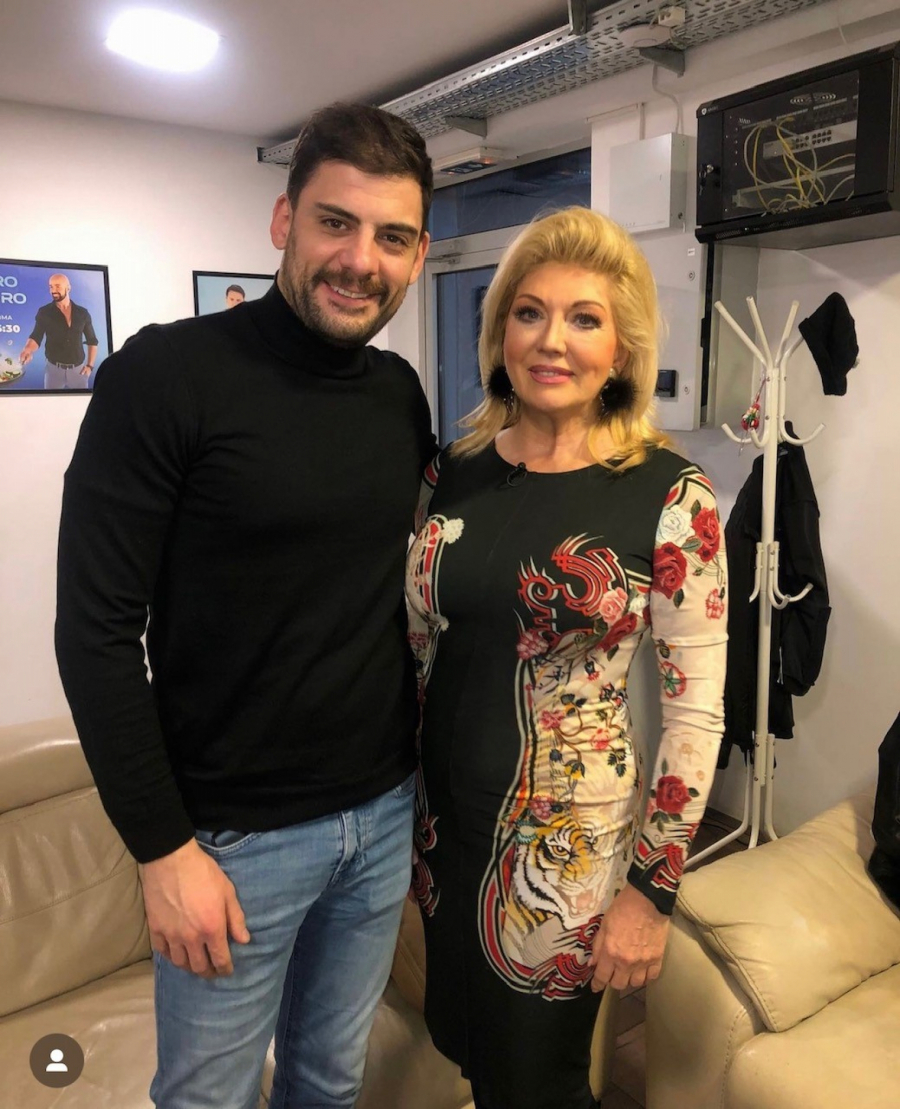 Suzanu Mančić celog života jure za autogram i fotografiju! SADA JE ONA TO ISTO ZATRAŽILA OD OVOG GLUMCA (FOTO)