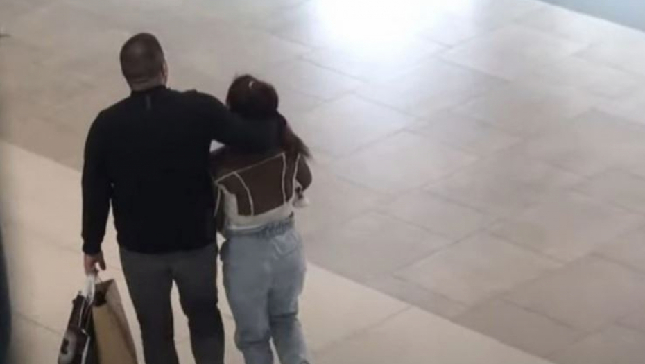 Aleksandra Mladenović Paparaco lov