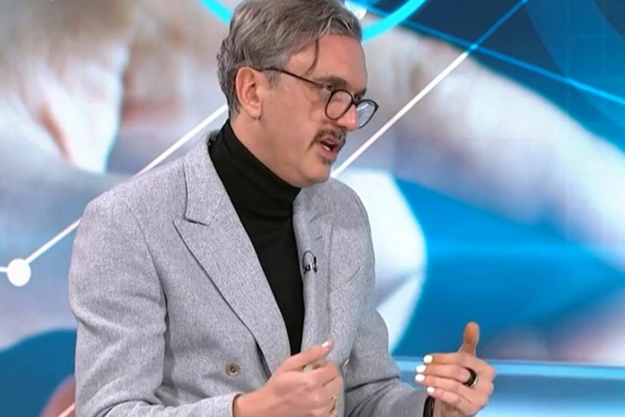 ŠOK Zbog gostovanja predsednika Privredne komore u jutarnjem programu gledaoci trljali oči - Zašto je Čadež nalakirao nokte? (FOTO)