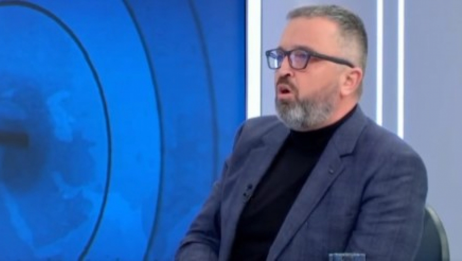 GLAVNI UREDNIK INFORMERA OBORIO DEVOJKU NA PEŠAČKOM Oglasio se Vučićević: "Preuzimam svu odgovornost, brinem za stanje devojke"