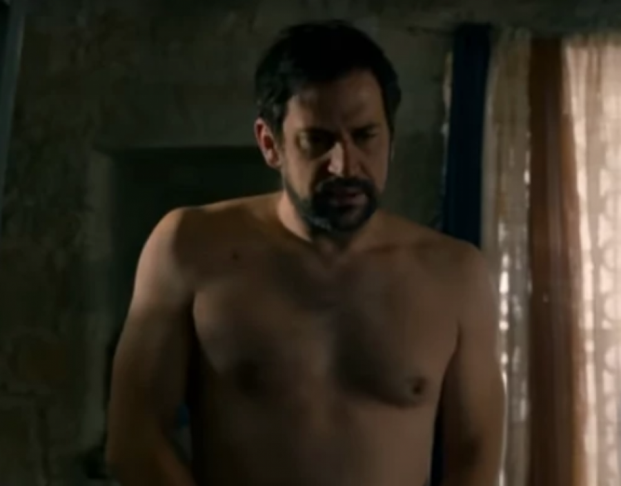 GORAN BOGDAN POTPUNO GO U NAJNOVIJEM FILMU Svi pričaju o njegovim scenama u kojima je nag, a prelepi kadrovi su snimljeni na ovom mestu (FOTO)