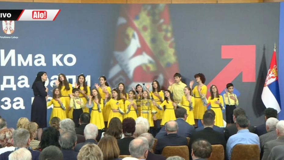 STIŽE ZNAČAJNO POVEĆANJE PENZIJA! Predsednik Vučić: Penzije će od sada da prate plate! (VIDEO)