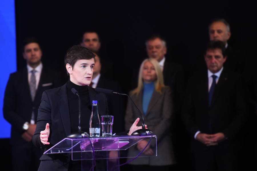 STO DANA RADA VLADE Prosečna plata u Srbiji je prešla 700 evra! (FOTO/VIDEO)