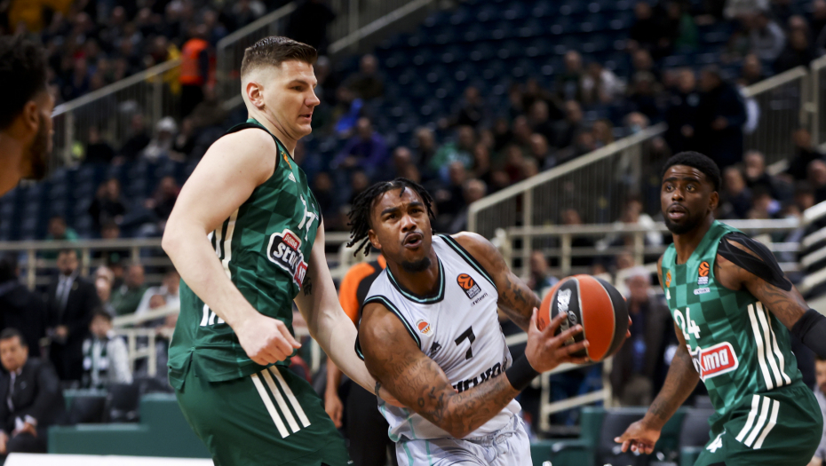 DRAMA U ATINI Valensija uz zvuk sirene srušila Radonjićev PAO