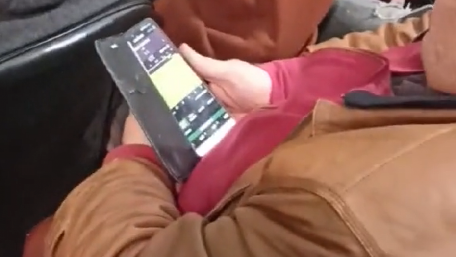 BRUKA! Puna im usta Kosmeta, ali im milije da piju i gledaju utakmicu! (FOTO/VIDEO)