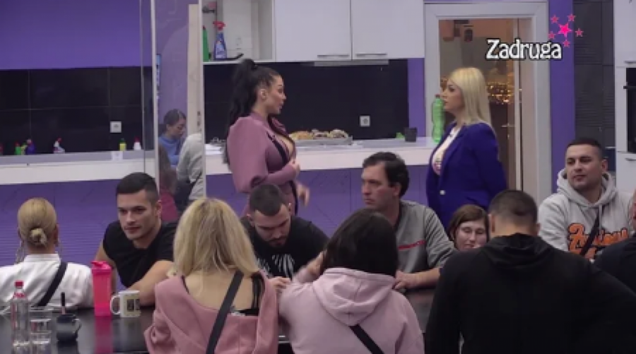 OPŠTI HAOS U BELOJ KUĆI Mikica Bojanić u IZOLACIJU poslao NJIH, ovo će SVE PROMENITI