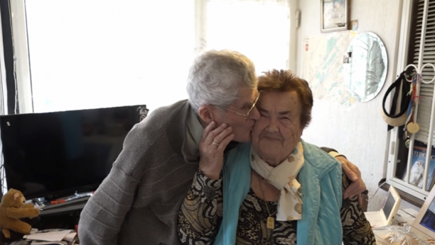 "JES DA ME BOLE KUKOVI, ALI JA ĆU DA IZDRŽIM NEKAKO" Dragoljub (93) i Nada (90) su glavna tema na takmičenju u NAJDUŽEM POLJUPCU u Vrnjačkoj Banji