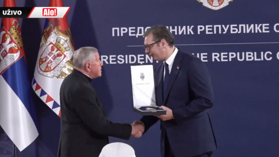 HOČEVAR PRIMIO ORDEN ZASTAVE PRVOG STEPENA "Zahvalnost uz želju da sarađujemo tako da sam život postane praznik"