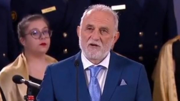 VELIKI LAZAR RISTOVSKI SE OBRATIO PREDSEDNIKU VUČIĆU! Njegove reče izazvale ovacije (VIDEO)