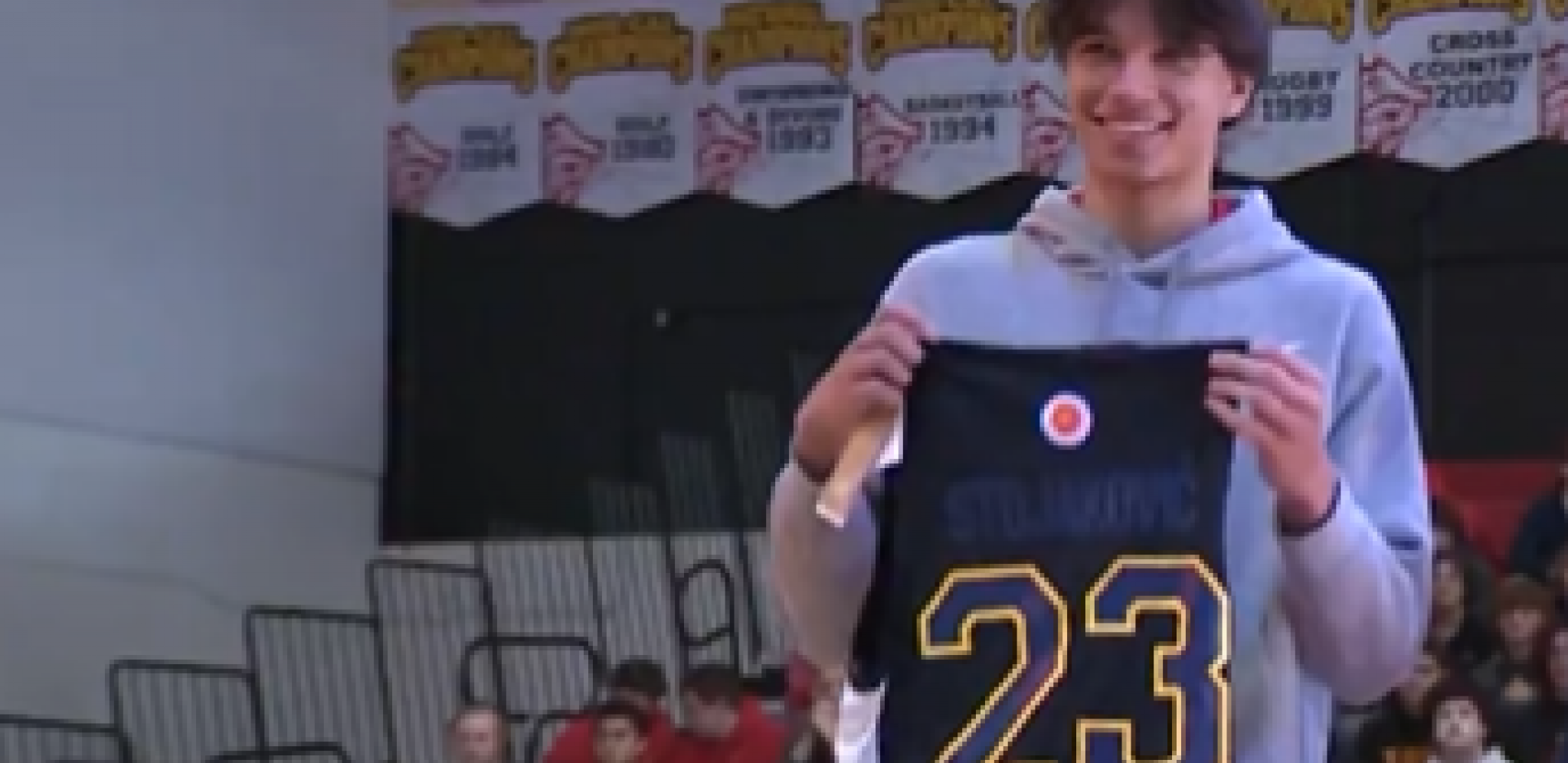 PREDSTAVLJAĆU SAKRAMENTO I GRČKU Sin Peđe Stojakovića neće igrati za Srbiju (VIDEO)