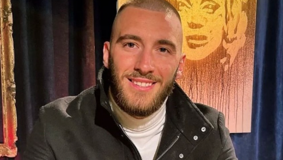 SVE JE ŠOKIRAO Mensur počeo da gubi pratioce rapidnom brzinom zbog ovog poteza, zgroženi su