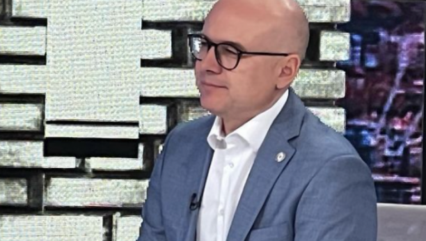 MILOŠ VUČEVIĆ: Velike patriote, a ni vojni rok nisu odslužili, a Vučiću stavljaju oreol izdajnika