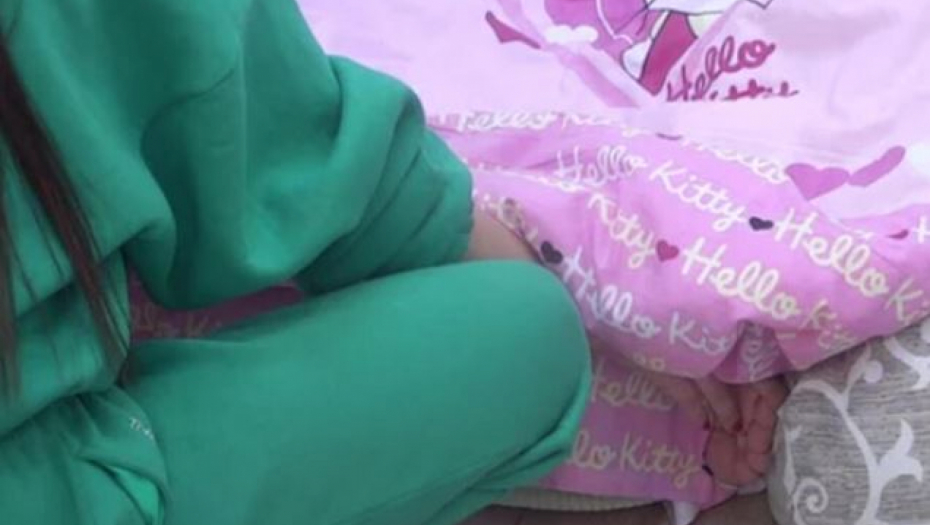 Anđela ljubi Zvezdanove noge