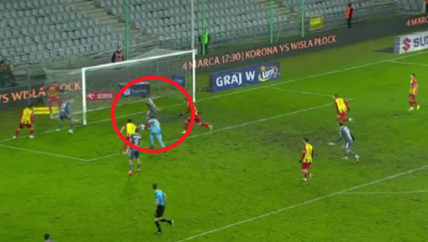 OVO SE NE VIĐA SVAKI DAN Nestvaran promašaj: Ostao je sam na dva metara od praznog gola, ali je onda uradio ovo (VIDEO)