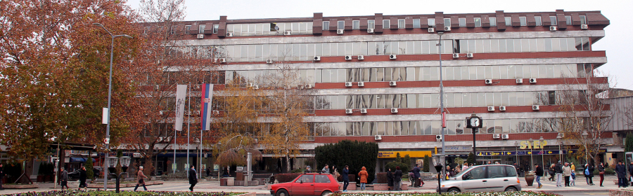 KRIVCI I ŽRTVE! Profesorka iz Trstenika vraća se na posao: Učenik koji je izmakao stolicu krao drva?