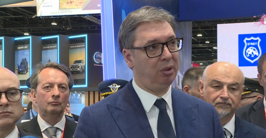 PREDSEDNIK U ABU DABIJU Vučić: Osnovna plata će biti 220.000 dinara!