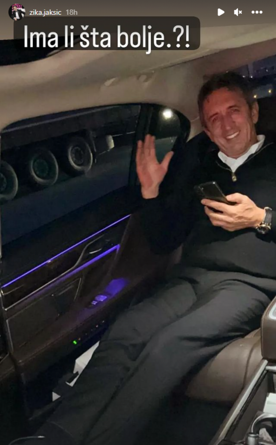 ŽIKA JAKŠIĆ U LUKSUZNOJ LIMUZINI! Voditelj uživa u raskošnom automobilu pa poručio 