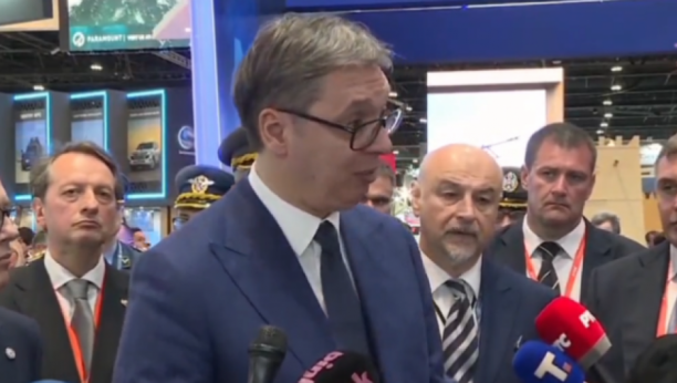 "HRVATSKA UZELA 12 POLOVNIH AVIONA ZA MILIJARDU EVRA!" Vučić upitao novinara da li bi uradio isto - evo šta mu je odgovorio (VIDEO)