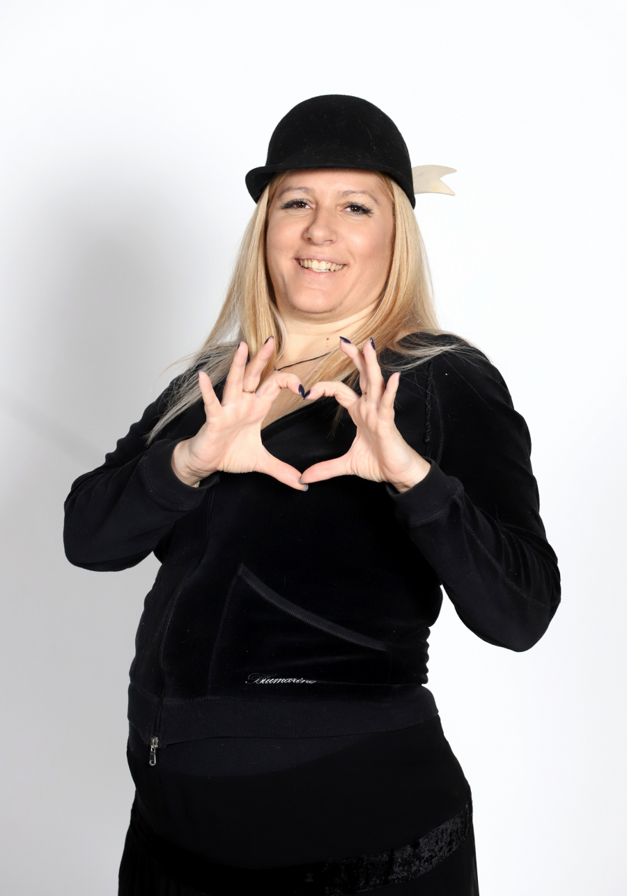 EKSKLUZIVNO Jelena Golubović bez zadrške: Ana je Zvezdana pustila u pljačku! (FOTO PLUS VIDEO)