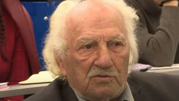 JOŠ POLAŽEM KOLOKVIJUME, MISLIO SAM DA ĆE BITI LAKŠE Branislav (88) je najstariji BRUCOŠ iz Crne Gore, a ovo je njegova priča