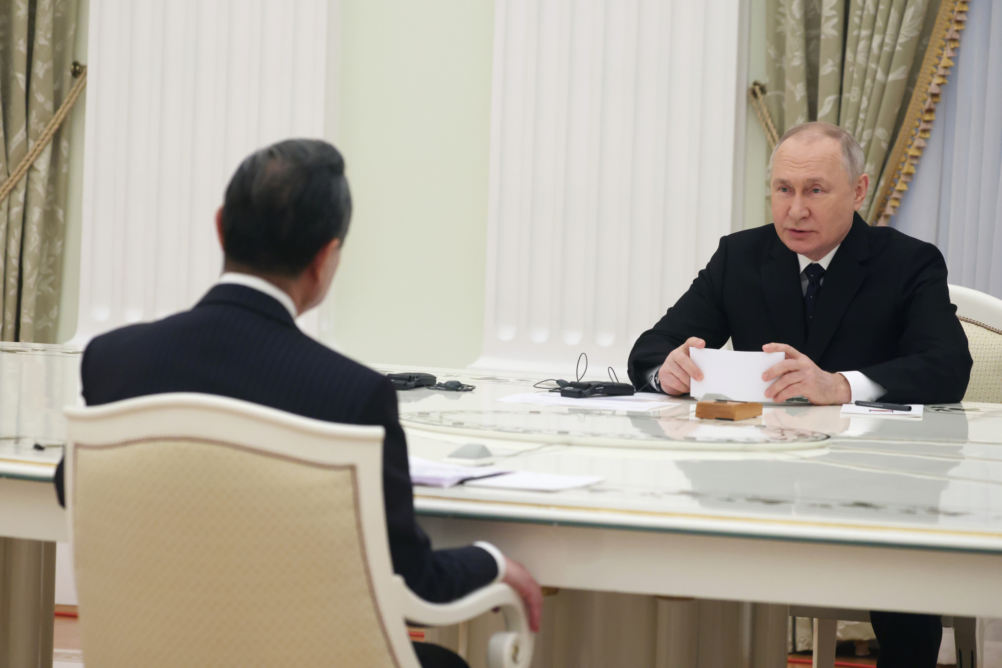 ČEKAMO POSETU SIJA RUSIJI Putin razgovarao sa Vangom