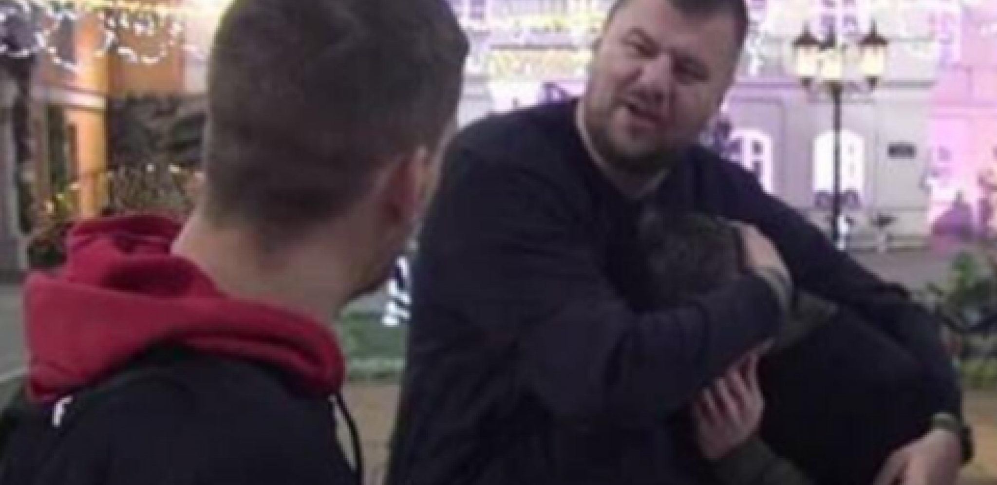 RASPLAKAO SE MARKO KASKADER! Snimak zadrugara koji plače Janjušu na ramenu usijalo je društvene mreže (VIDEO)