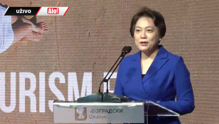 VUČIĆ NA BEOGRADSKOM SAJMU Predsednik prisustvuje otvaranju Međunarodnog sajma turizma (VIDEO)