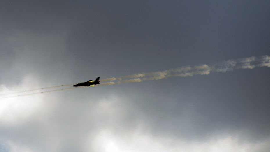 VOJSKA SRBIJE PODIGLA AVIONE I HELIKOPTERE Uspešno neutralisani predviđeni ciljevi (FOTO)