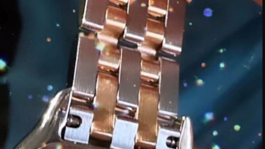 Sloba kupio Jeleni sat