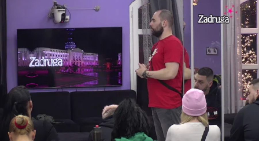 BUDEM LI SE ZAINATILA, BIĆE ZA PET MINUTA NA KAPIJI Anđela i dalje drži do reči koje je izgovorila Ani, Čurčićeva je upozorila na ovo