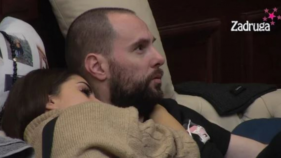 GRLJI LJUBAVNICU I OGOVARA ŽENU  Zvezdan se osamio, pa sa Lepim Mićom psovao i vređao Anu i Zoricu!