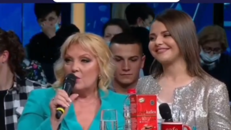OVO MOŽE SAMO SANDRA MLADENOVIĆ Uživo u emisiji pokidala veliki hit, Snežana Đurišić je ponosno bodrila