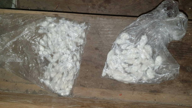 HAPŠENJE U LESKOVCU  Kod mladića pronađen kokain