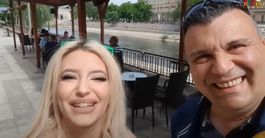 NAŠA JUTJUBERKA SE GUŠI U SUZAMA Nepoznati muškarac joj ukrao telefon i pretio golim slikama, a evo šta se zapravo dešava iza svega toga!