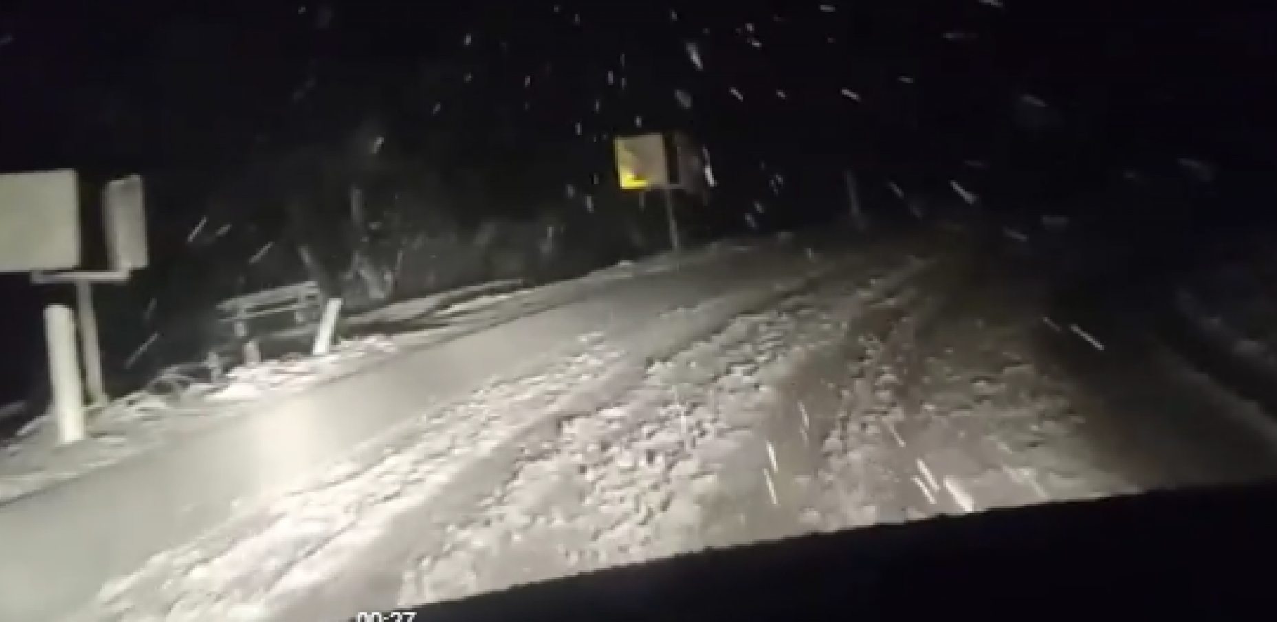 SNEG POČEO SNAŽNO DA PADA U SRBIJI! Građani pripremite se, evo koji će se sve gradovi zabeleti tokom noći (VIDEO)