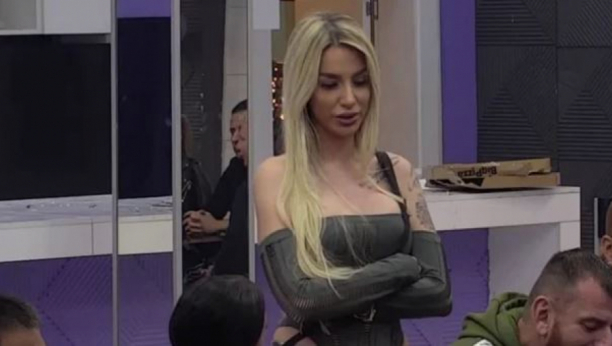 ISPLIVALA SLIKA TETOVAŽE ALEKSANDRE NIKOLIĆ KOJA SE NALAZI NA INTIMNOJ REGIJI Zadrugarka ju je posvetila bivšem dečku, evo kako izgleda (FOTO)