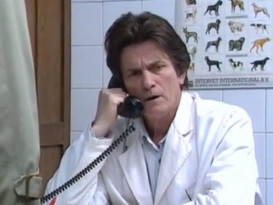 OVO JE MAJKA VUKA KOSTIĆA  Žena koju je Pljaka mnogo voleo, evo kakav je danas njen odnos sa sinom (FOTO)