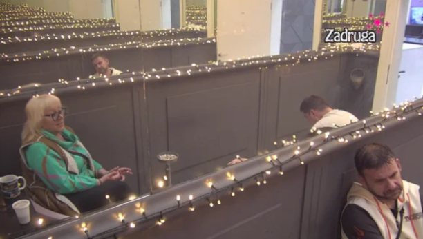 "ON DA ZNA SA KOJIM MINISTRIMA DŽUKELA SEDI" Besna Zorica prepričavala Mikici svađu sa Carem, pa se dotakla Ane (VIDEO)