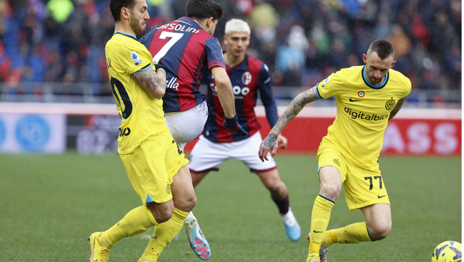 U NAPOLIJU VEĆ SLAVE TITULU Bolonja nadigrala bledi Inter (VIDEO)