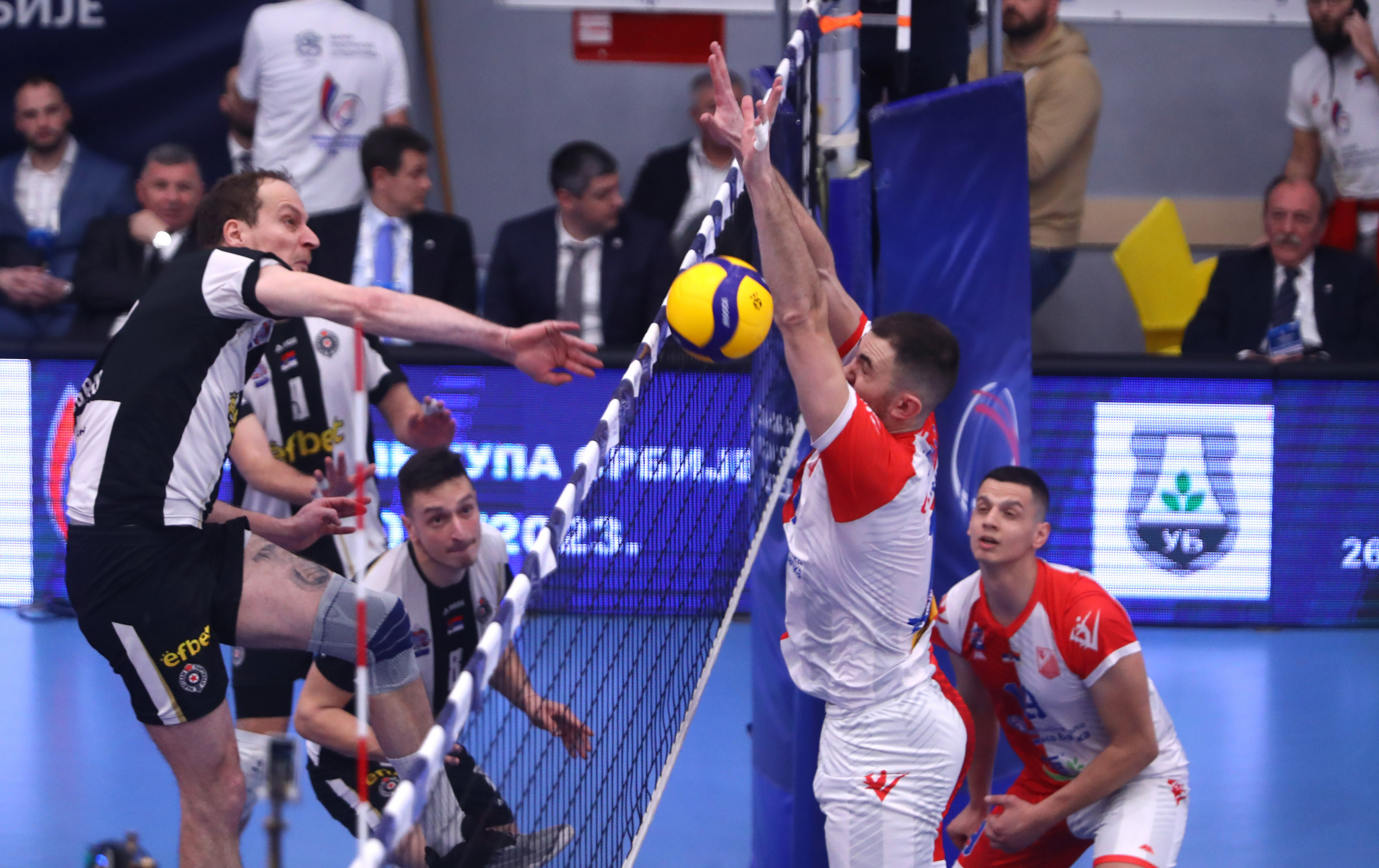 CRNO-BELI ODBRANILI TROFEJ Partizan posle drame savladao Vojvodinu i osvojio Kup Srbije