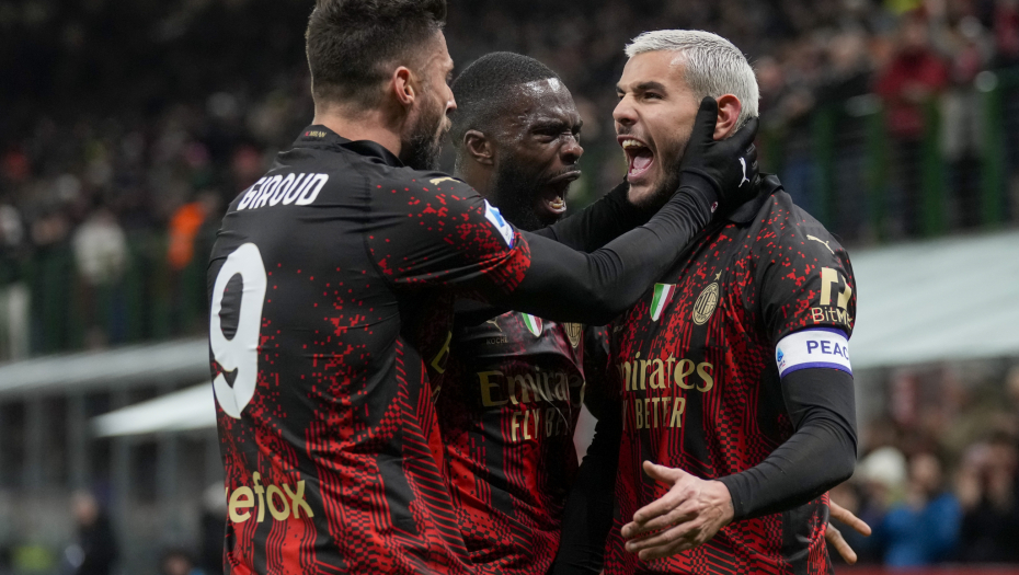 MILAN SAVLADAO KOMŠIJE "Rosoneri" slavili protiv Atalante na povratku Zlatana Ibrahimovića