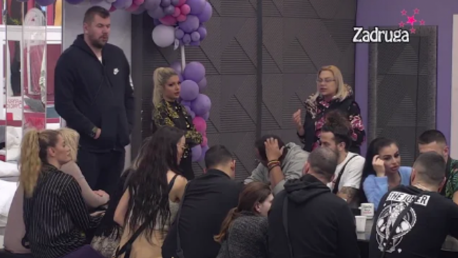 VRLO JE SUJETAN I LJUBOMORAN Marija sigurna da je Janjuševo prijateljstvo sa Zolom i Carem lažno