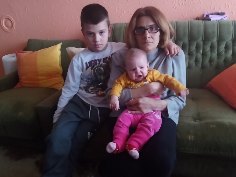 PORODICA TODOSIJEVIĆ IZGUBILA SVE U POŽARU U KREMNIMA 