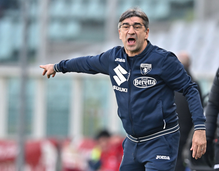 TRESU SE APENINI Na našeg reprezentativca udario SKANDAL-MAJSTOR: Svađa se, nasrće, negira rasizam!