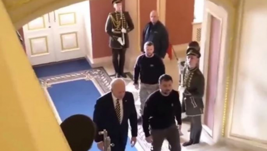 PLJUNUTI ZELENSKI! Svi su mislili da je ovo dvojnik ukrajinskog predsednika, ali onda su se iznenadili!