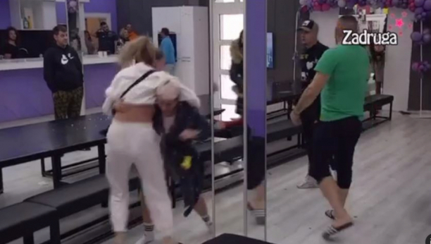 ANA NASRNULA NA CIMERA Skandal u "beloj kući", zadrugari pokušavaju da je obuzdaju, ona van sebe (VIDEO)