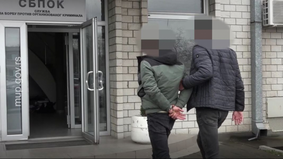 UHAPŠEN RAZBOJNIK IZ PEĆINACA Upao u kladionicu sa gasnim pištoljem  i opljačkao je