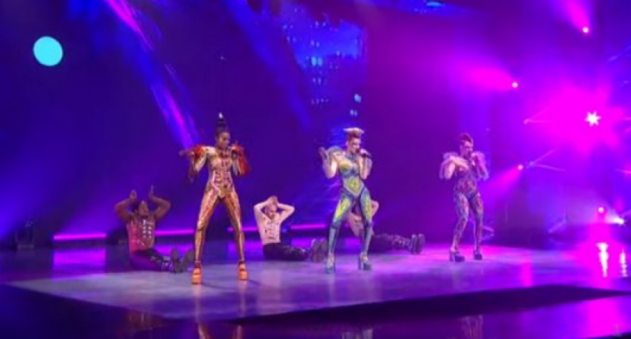 HURRICANE SRAMNO ISPROZIVALE LUKU BLEKA Tviteraši osuli drvlje i kamenje po njima, pa ih nikada brutalnije razapeli 