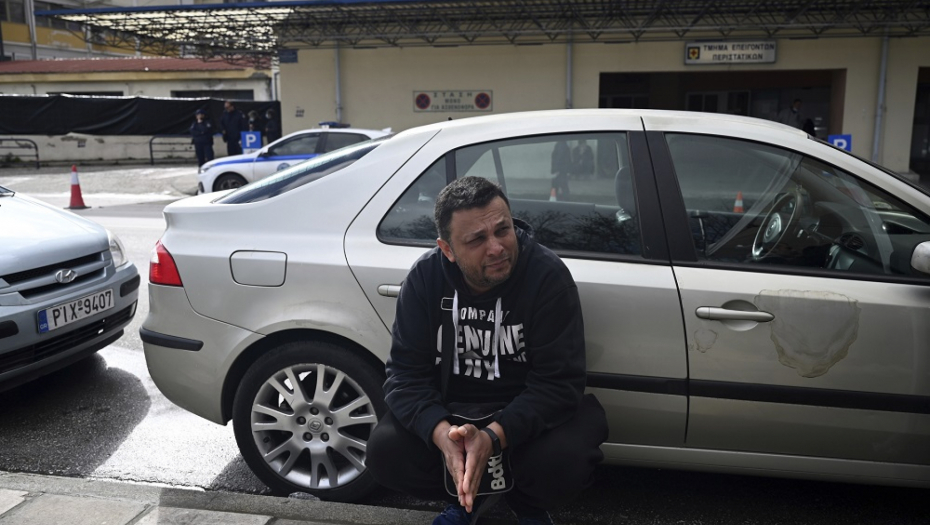 POTRESNE SCENE U GRČKOJ Roditelja čekaju tela mrtve dece, vlasti odlučile da zapečate kovčege: Ne mogu da se prepoznaju!