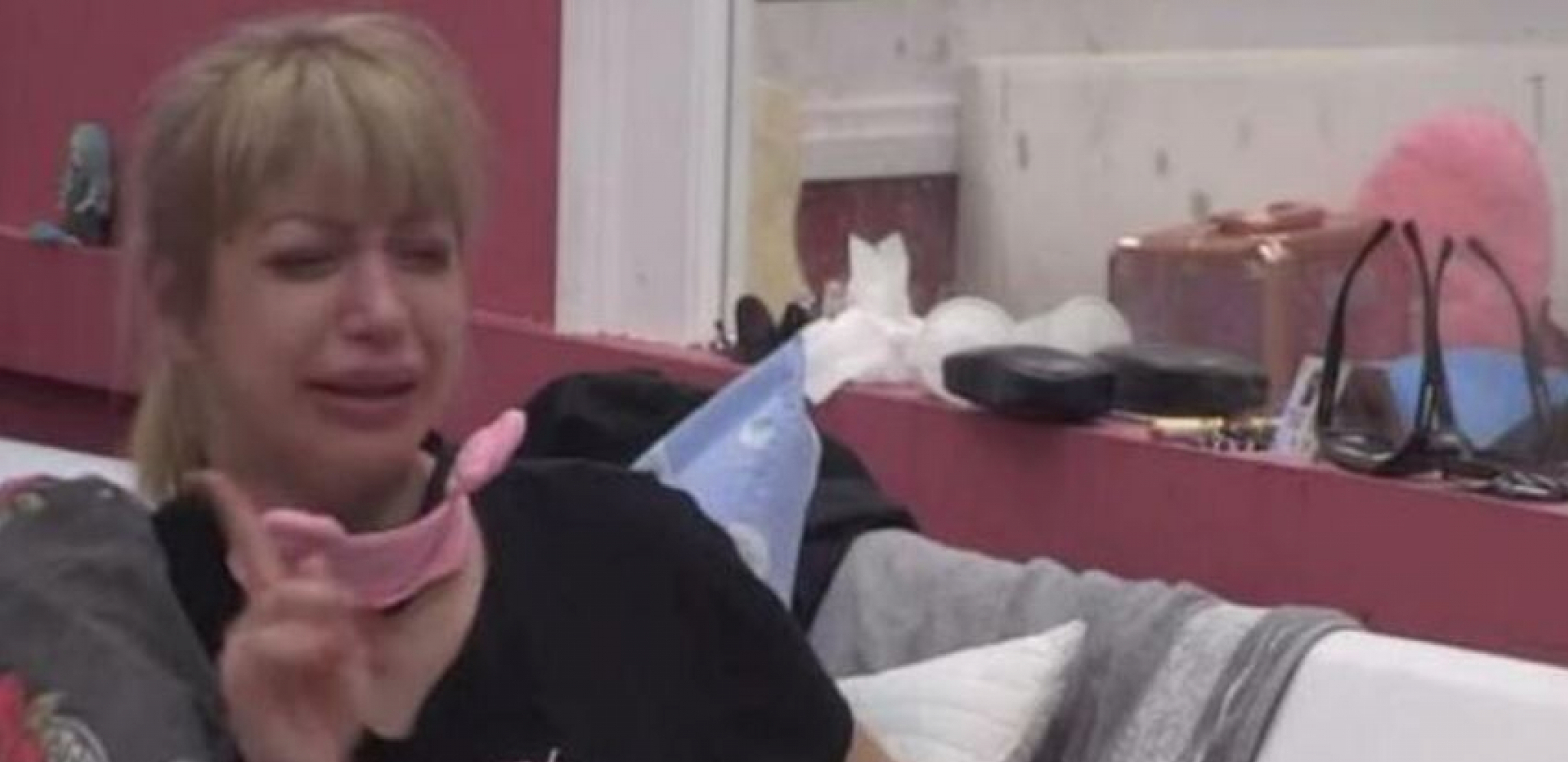 KRIŠOM JE OVO UNELA U BELU KUĆU Kada se vratila u Zadrugu, Miljana je prošvercovala ovaj predmet, svi u čudu (FOTO)